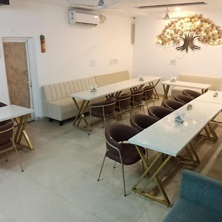 Hotel D Plaza Zirakpur Εξωτερικό φωτογραφία