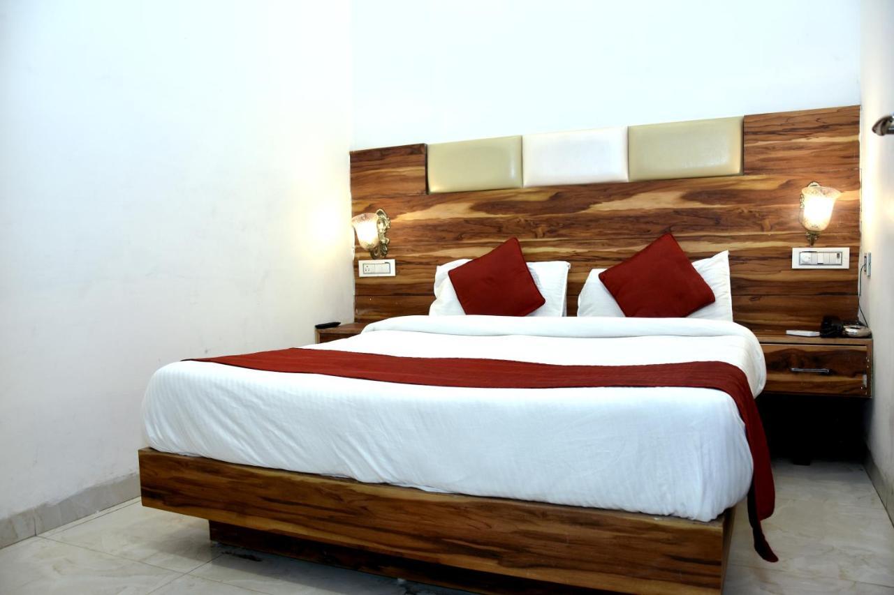 Hotel D Plaza Zirakpur Εξωτερικό φωτογραφία