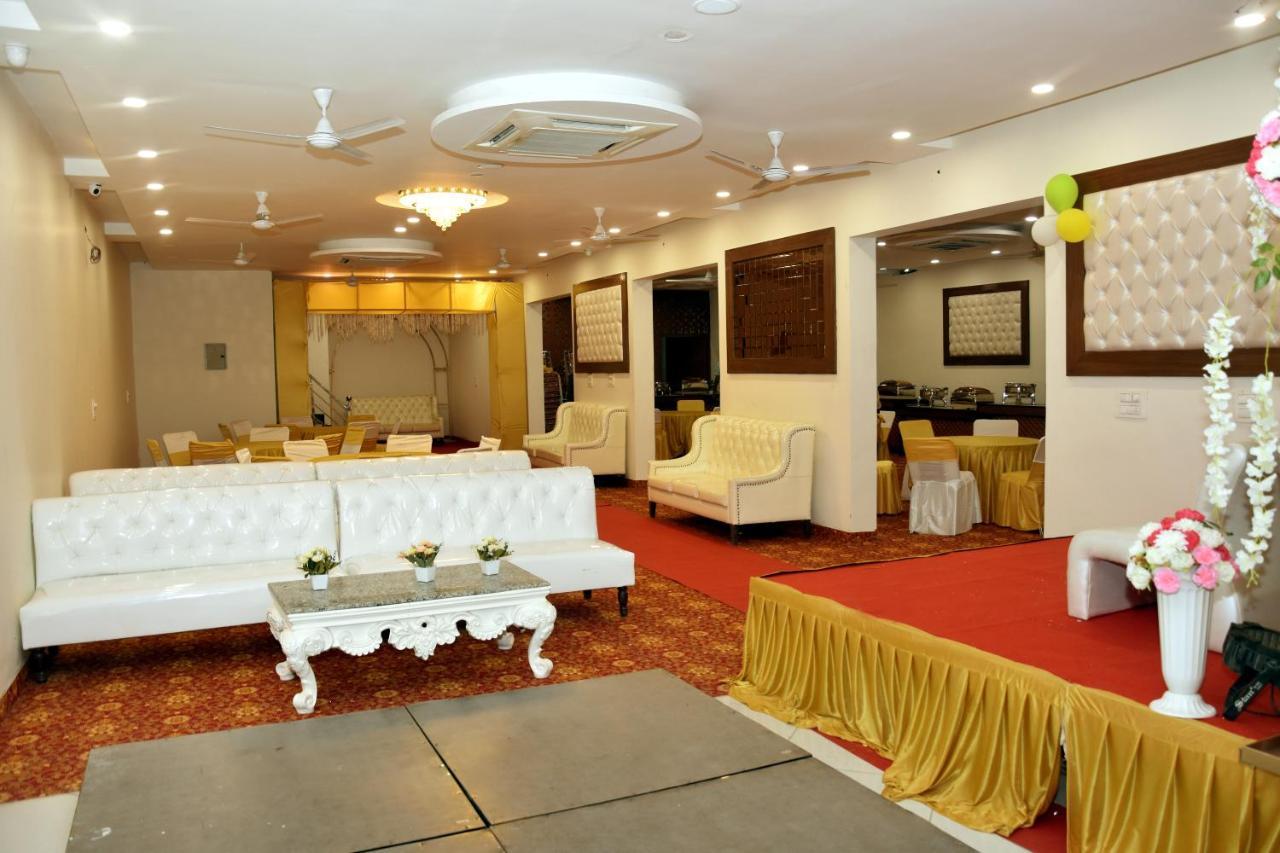 Hotel D Plaza Zirakpur Εξωτερικό φωτογραφία