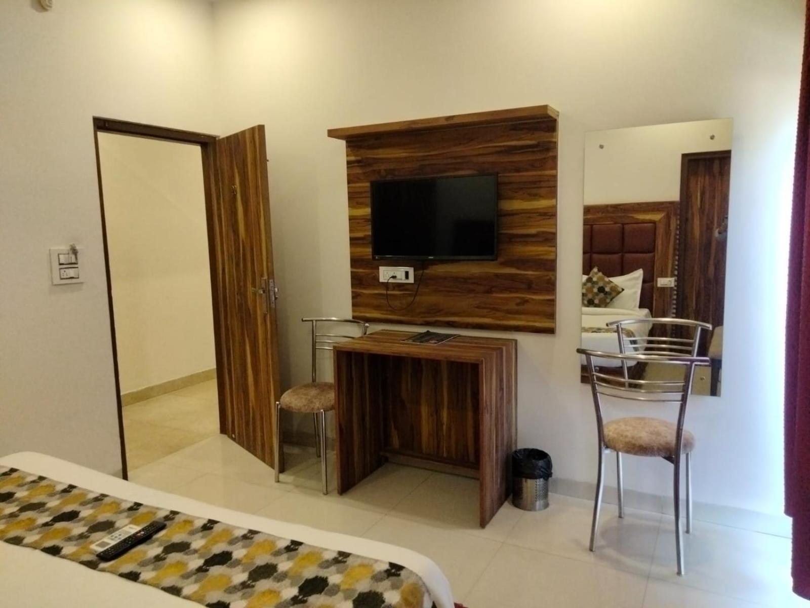 Hotel D Plaza Zirakpur Εξωτερικό φωτογραφία
