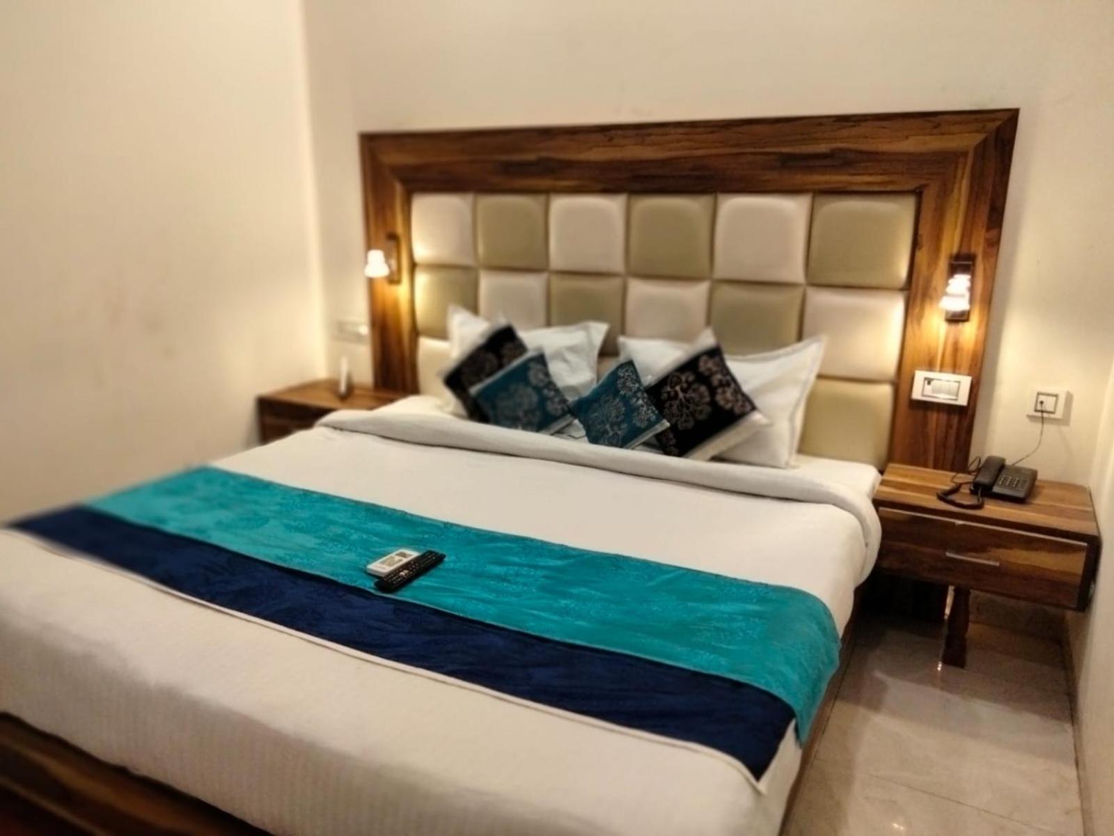 Hotel D Plaza Zirakpur Εξωτερικό φωτογραφία